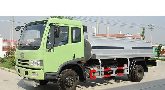 解放單橋化工液體運(yùn)輸車