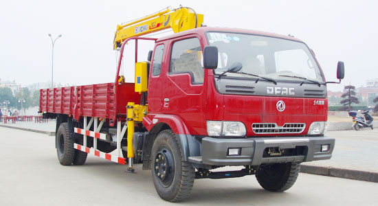東風(fēng)康霸隨車起重運(yùn)輸車