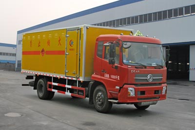 東風天錦小三軸爆破器材運輸車